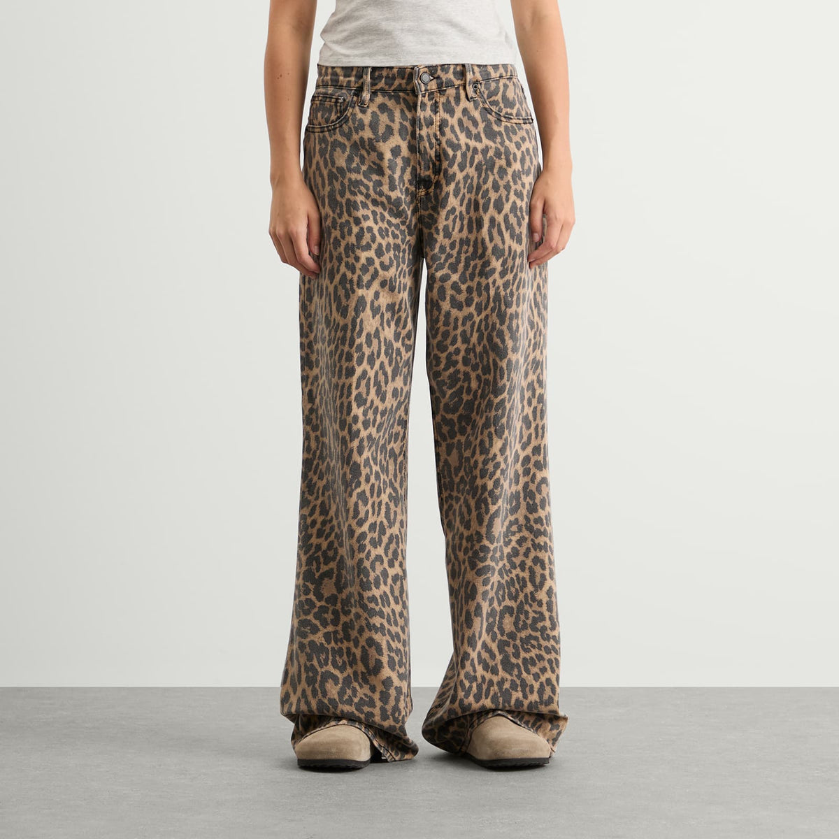 Good American Good Standard Ease Leopard Jeans