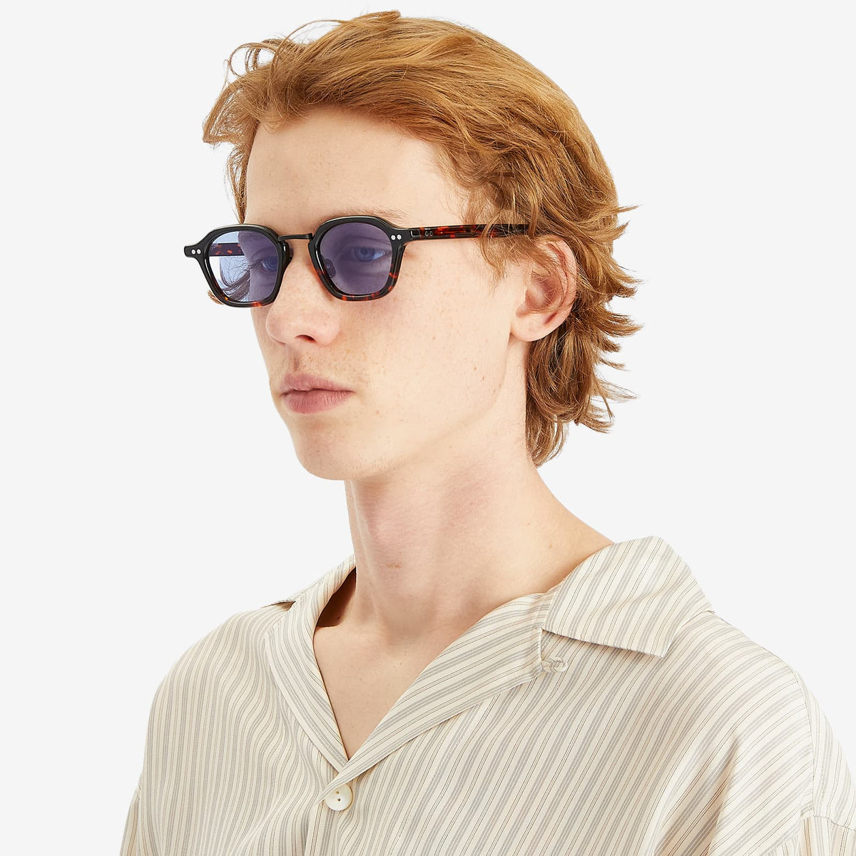 AKILA Iris Sunglasses