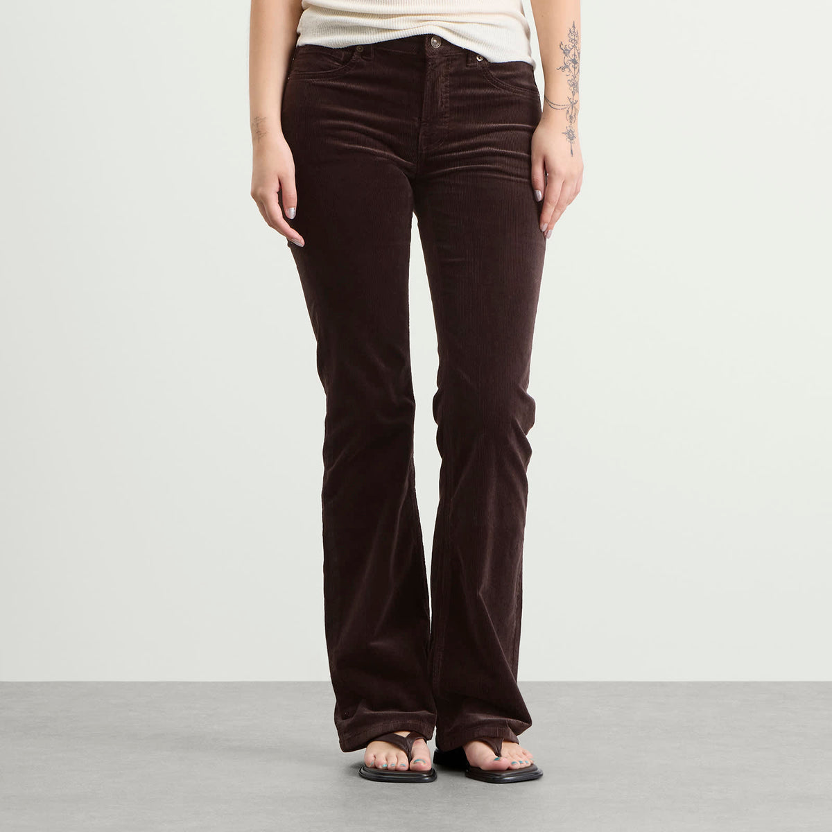Good American Good Low Rise Bootcut Jeans