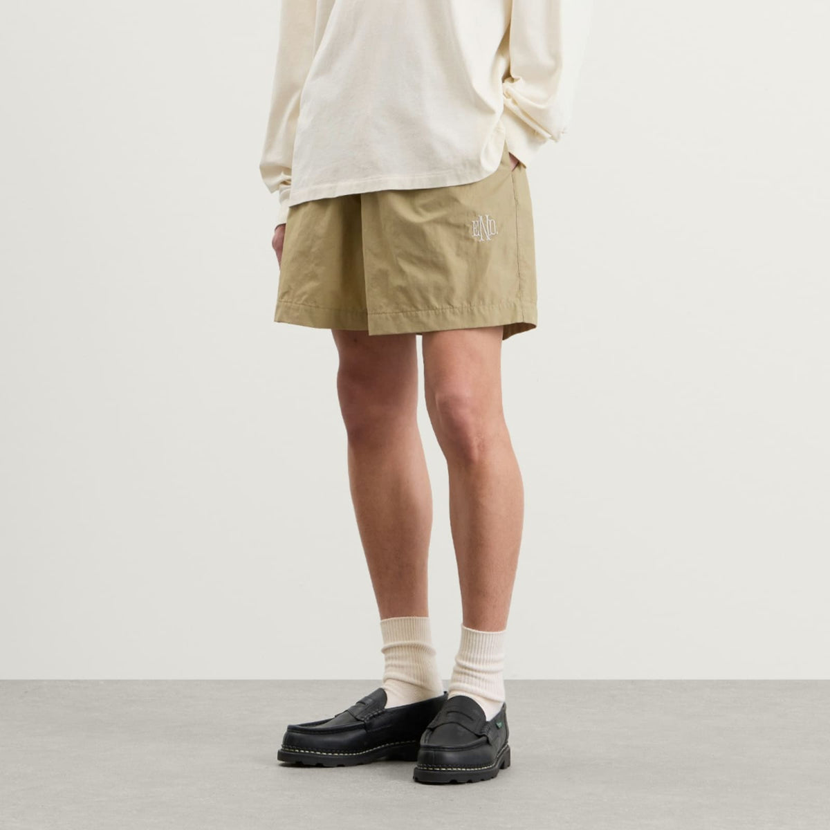 END. Flight Drawstring Short