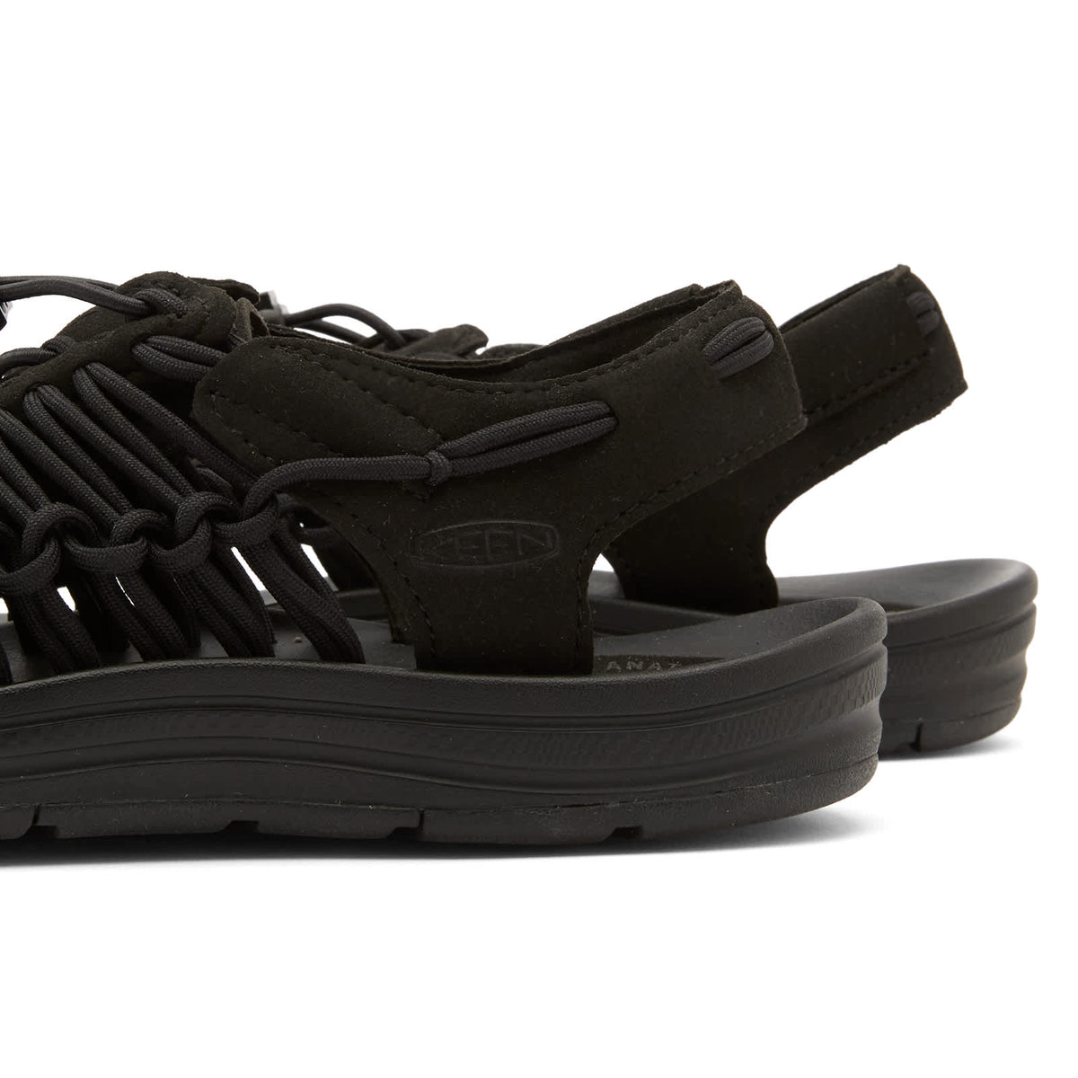 KEEN UNEEK OG
