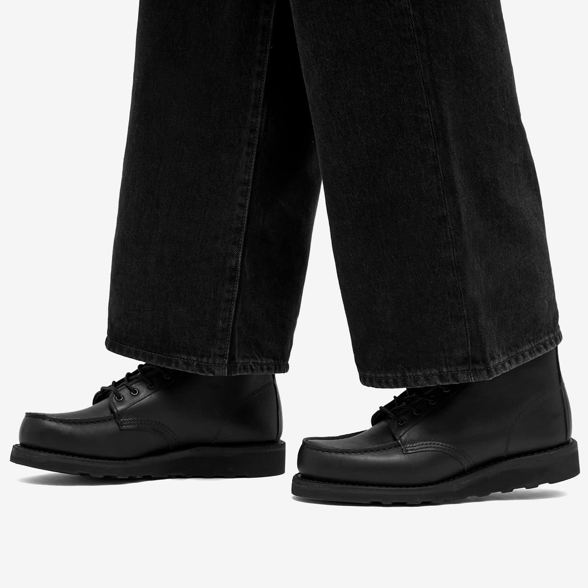 Red Wing Women's 3380 Heritage 6" Moc Toe Boot