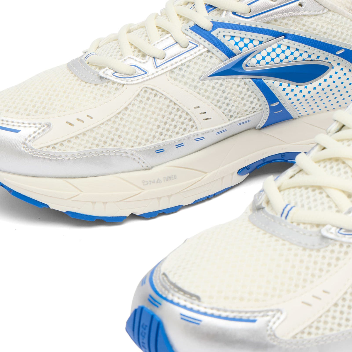 Brooks Adrenaline GTS 10