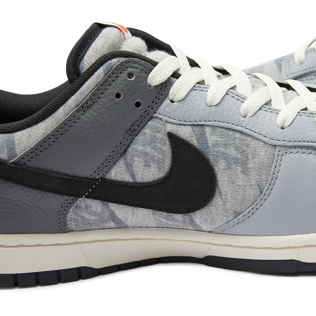 Nike Dunk Low SE