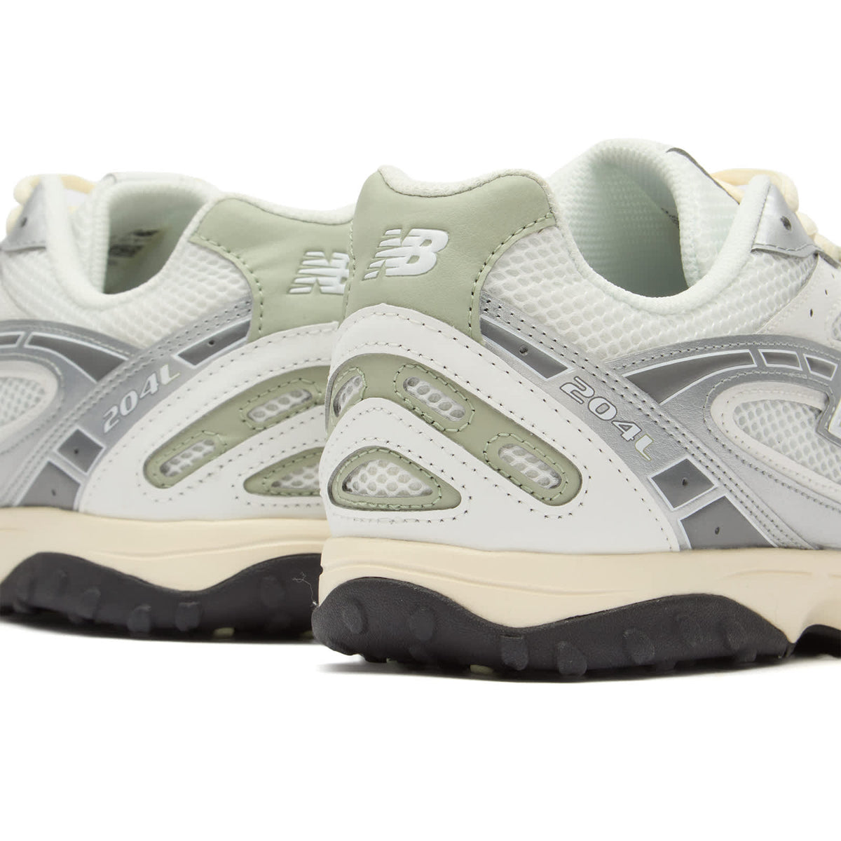 New Balance 204L Sneaker