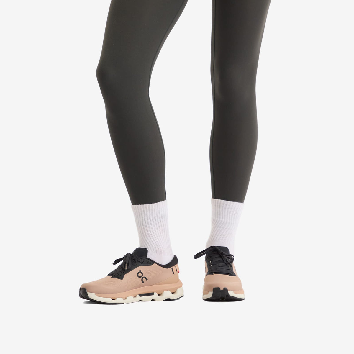 ON Cloudzone Sneaker