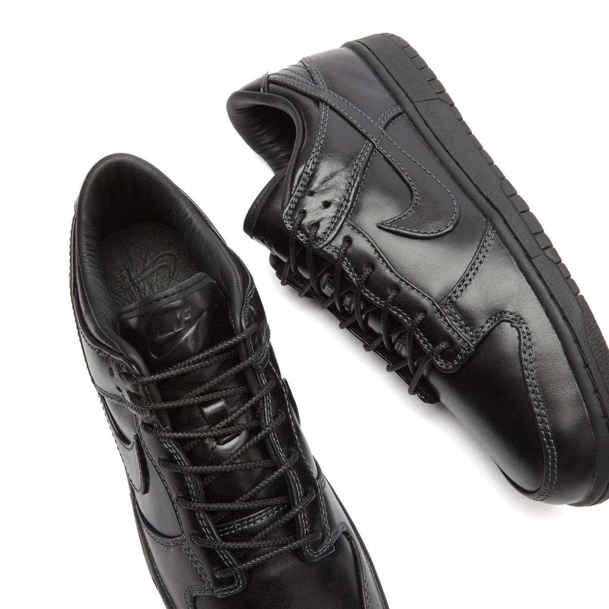 Nike Dunk Low Retro PRM QS Sneaker