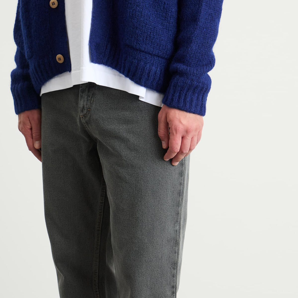 Folk Barrel Leg Jean