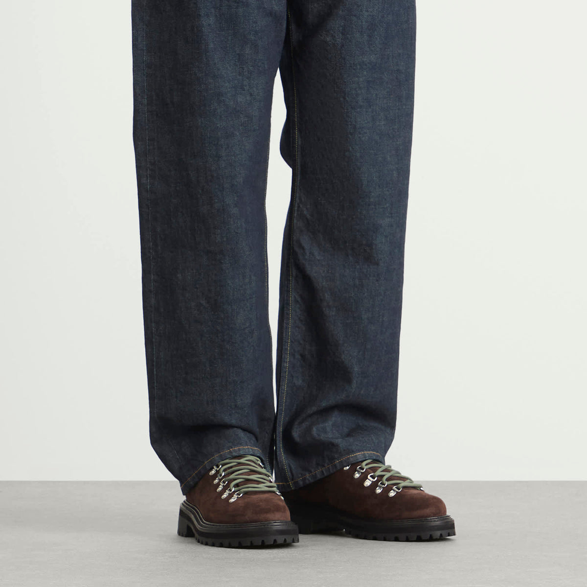 Bass Weejuns Hiker Low Boot