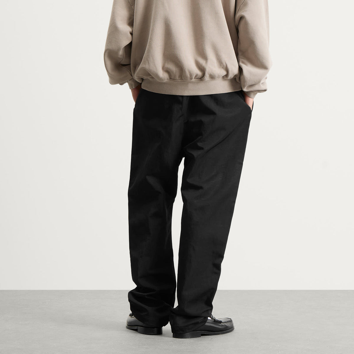Fear of God ESSENTIALS Active Trace Relaxed Drawstring Pants