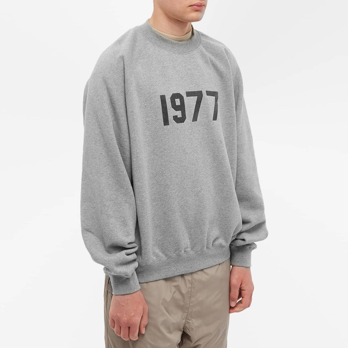 Fear of God ESSENTIALS 1977 Crew Neck Sweat