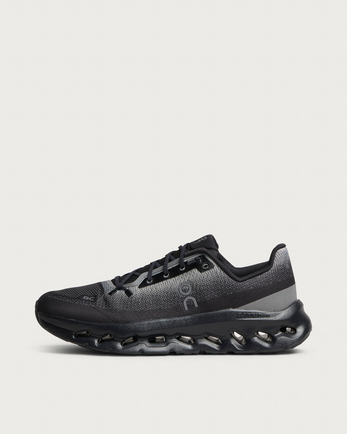 ON Cloudtilt Sneaker