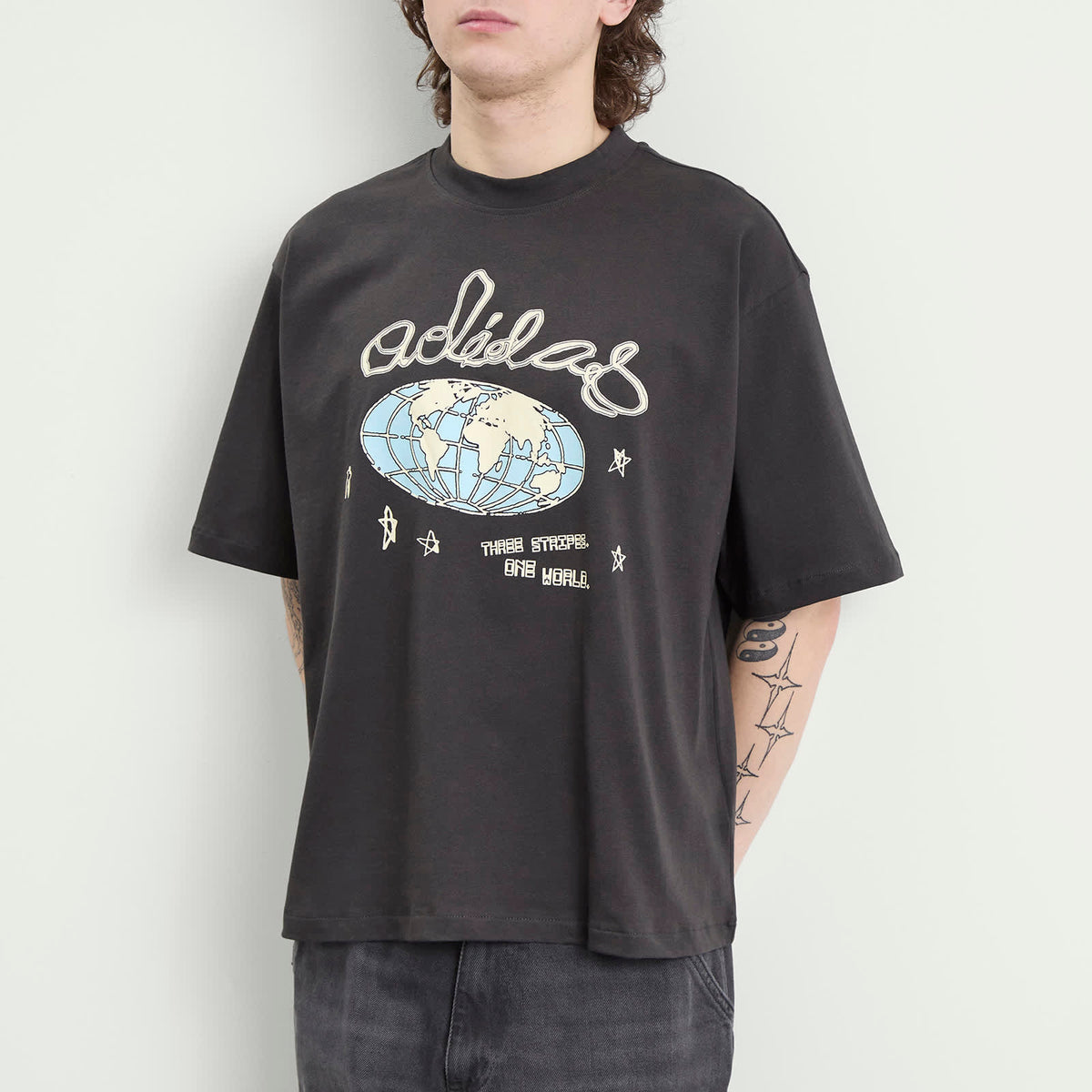 adidas Illust Gfx T-Shirt