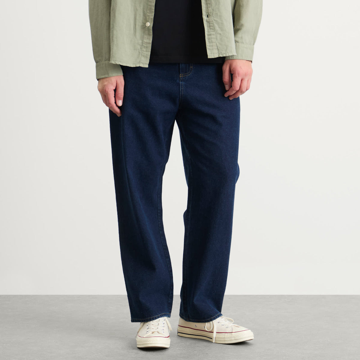 Folk Barrel Leg Jean