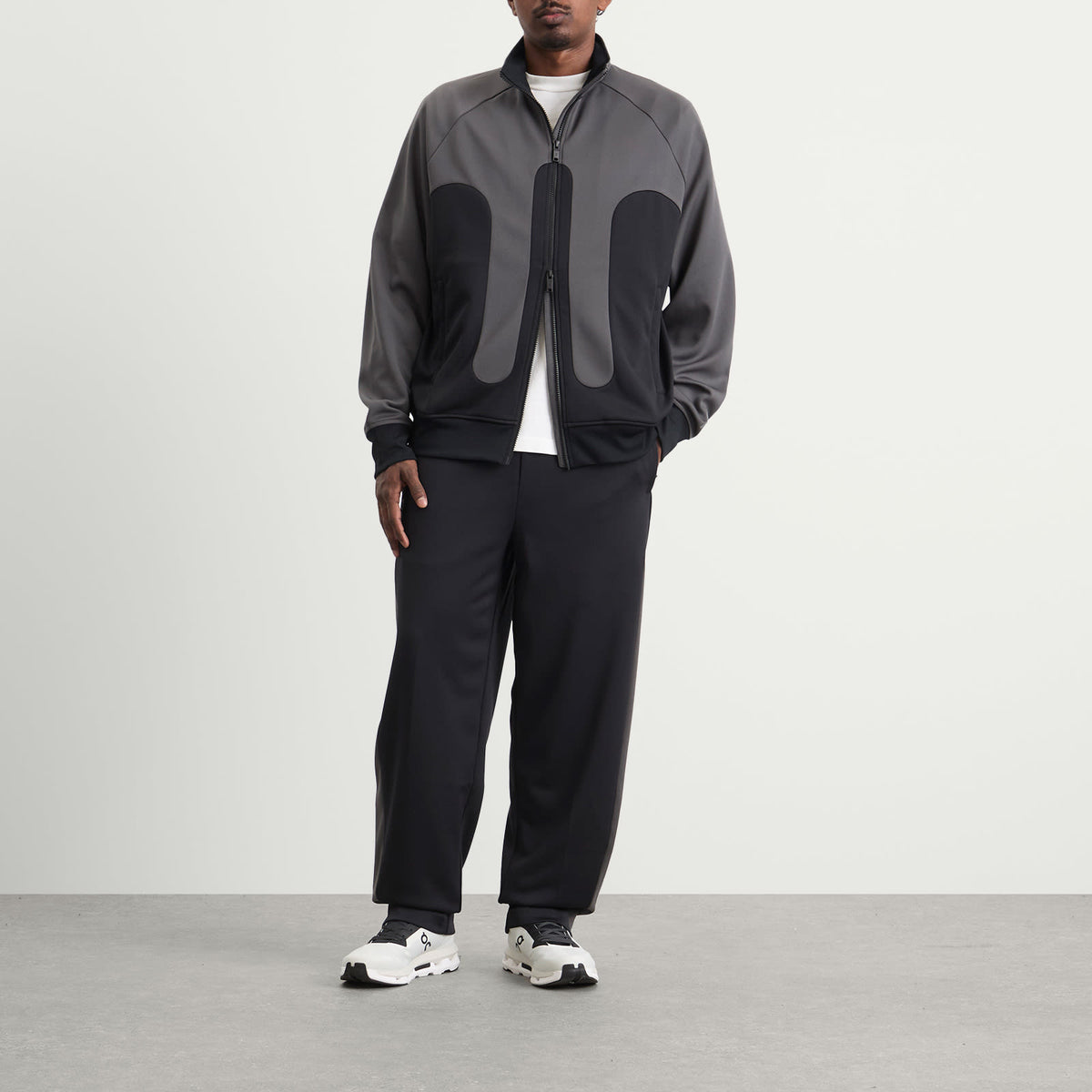 ON IKON Track Jacket