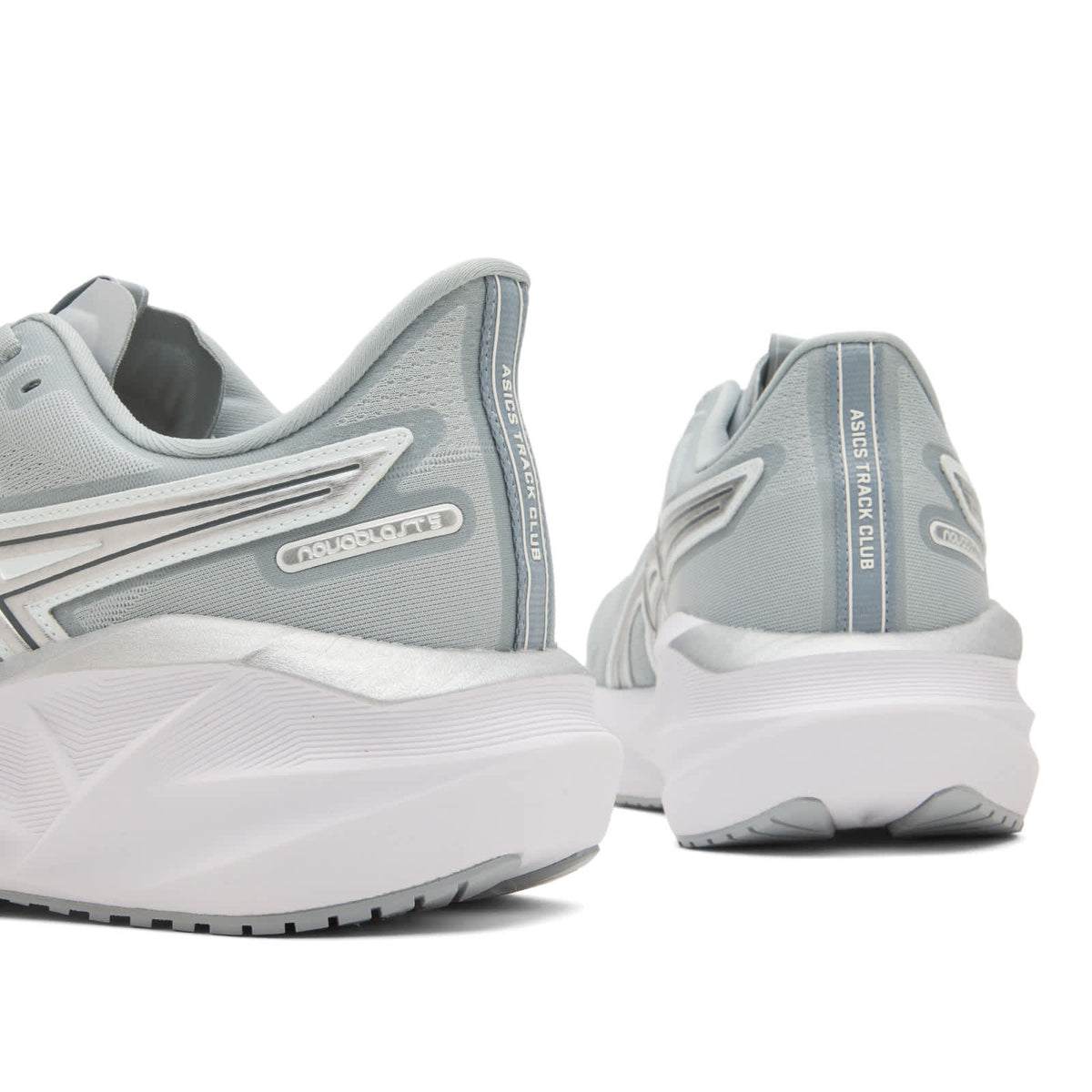 Asics Novablast 5 Atc Sneaker