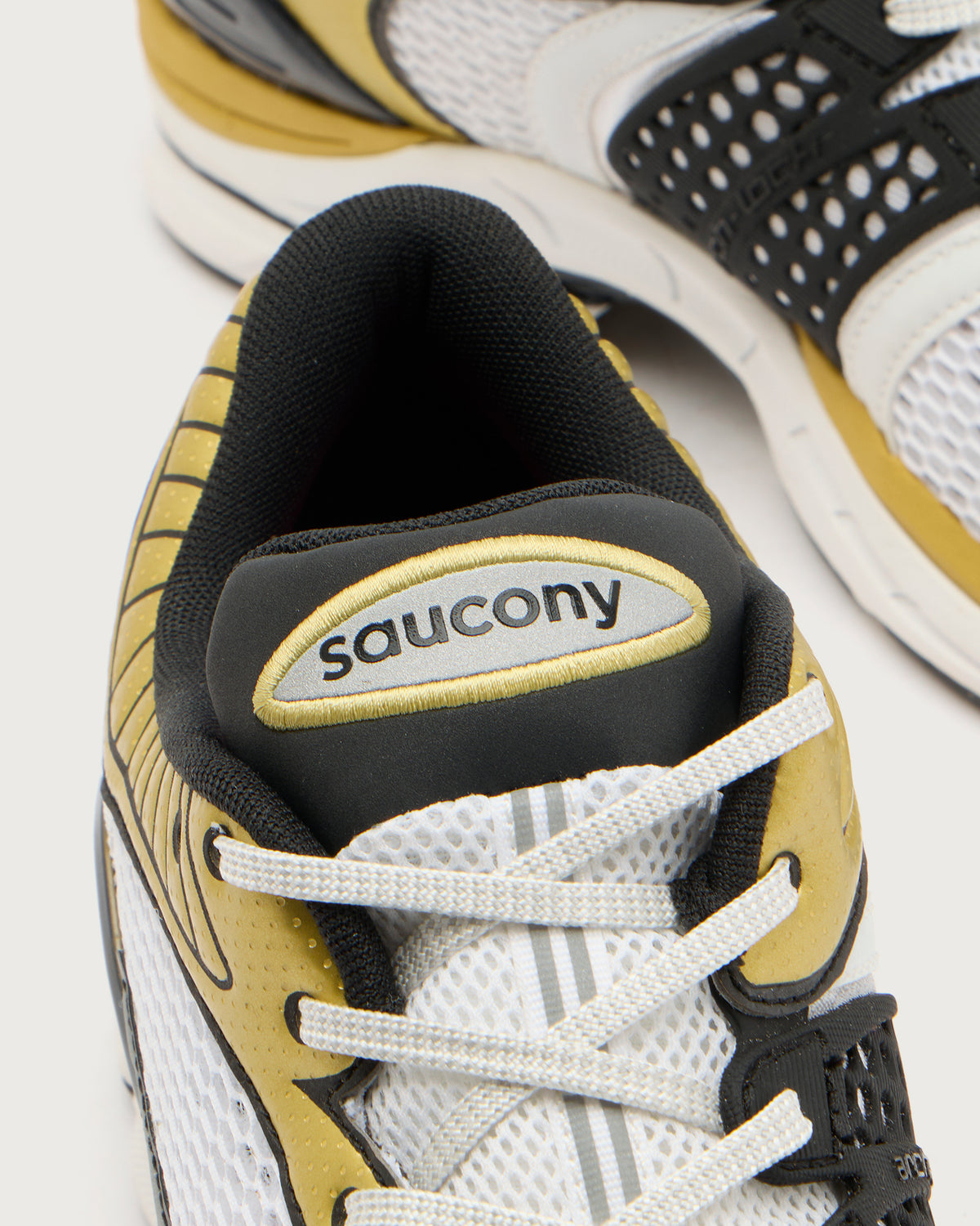 Saucony Progrid Paramount Sneaker