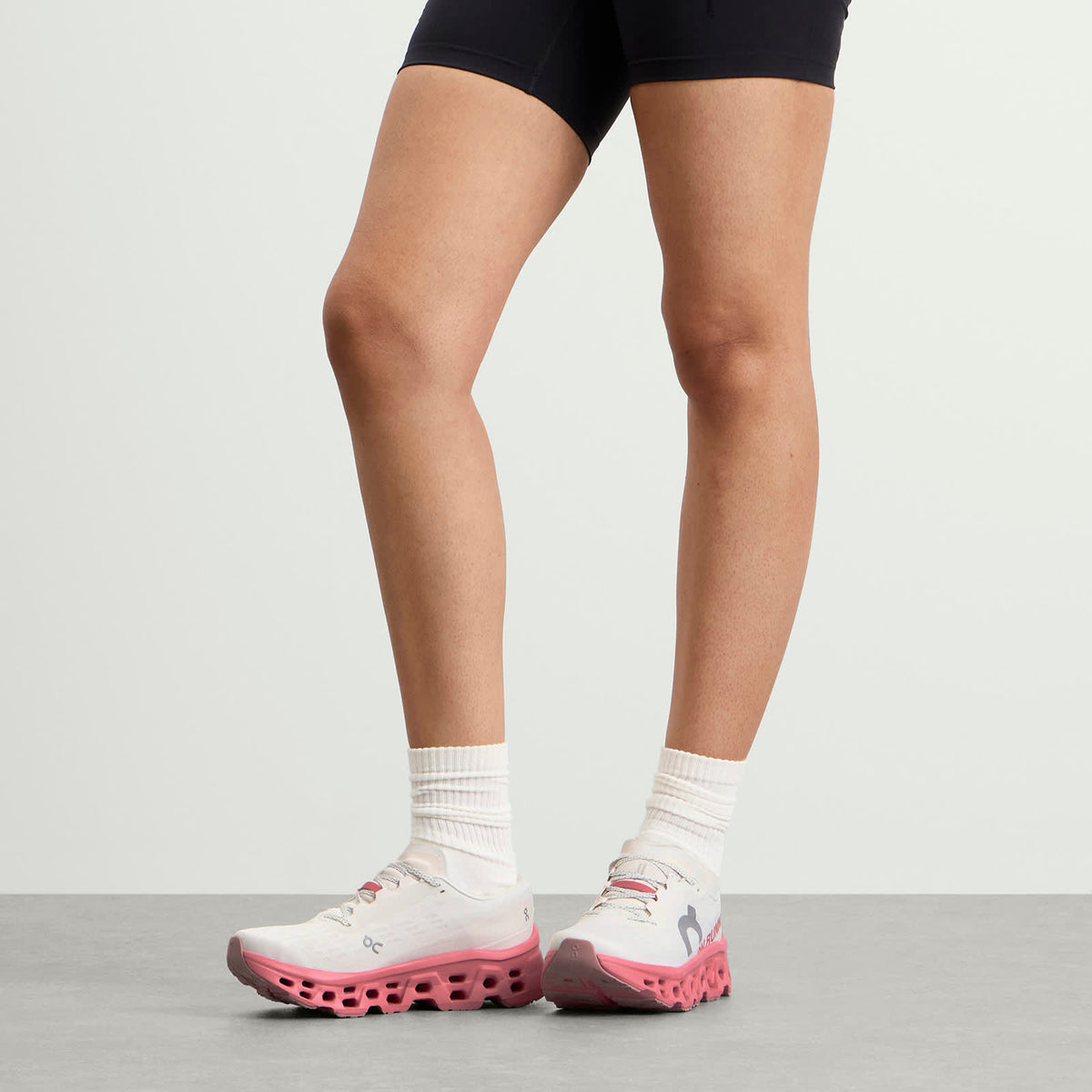 ON Cloudmonster 3 Sneaker