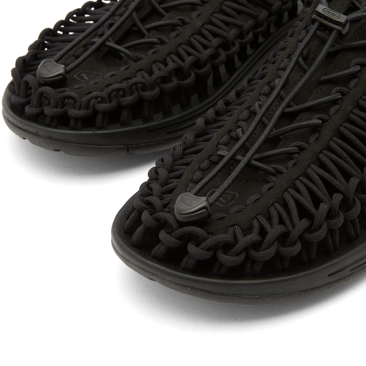 KEEN UNEEK OG