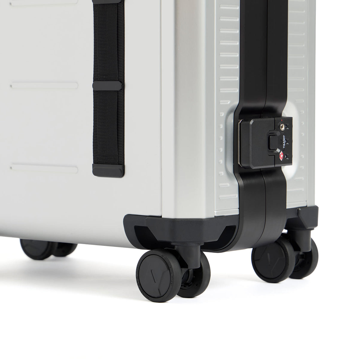 Db Journey Ramverk Alu Carry-On Luggage