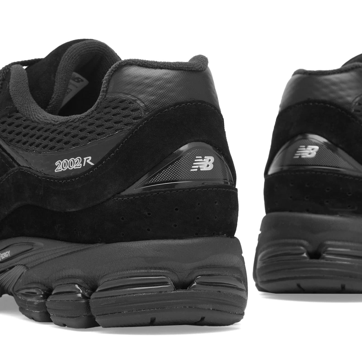 New Balance M2002WB