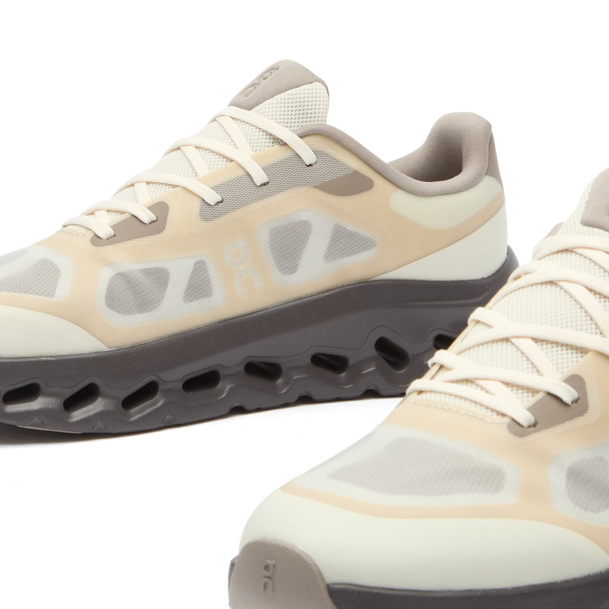ON Cloudtilt Remix Sneaker