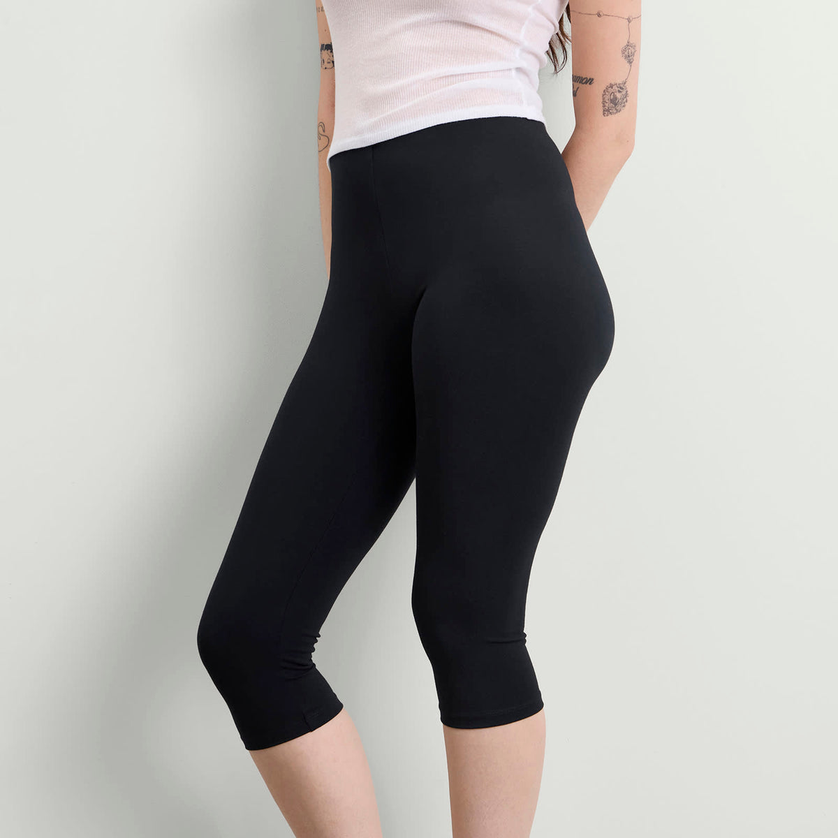 Skims Smooth Layers Capri