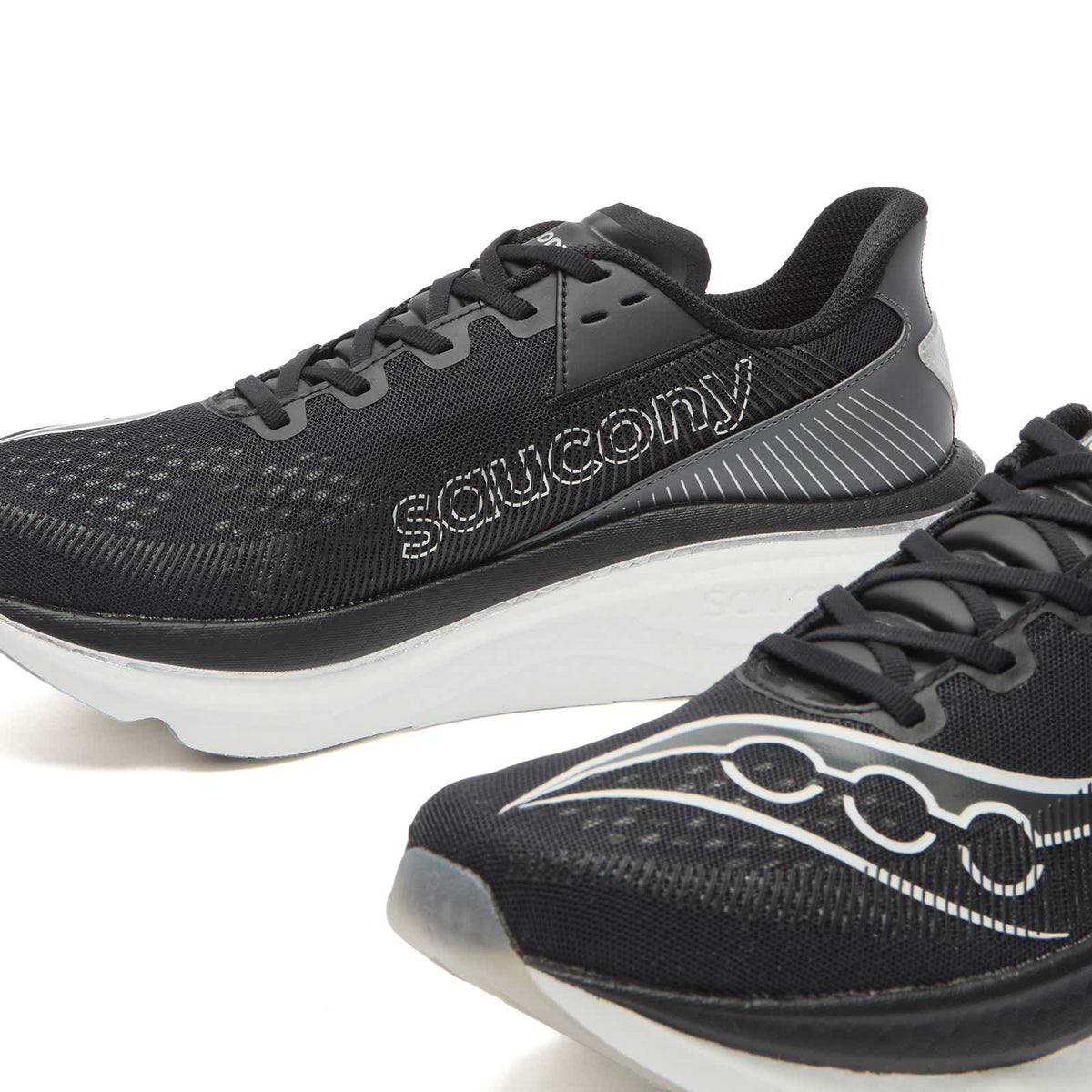 Saucony Endorphin Azura Sneaker
