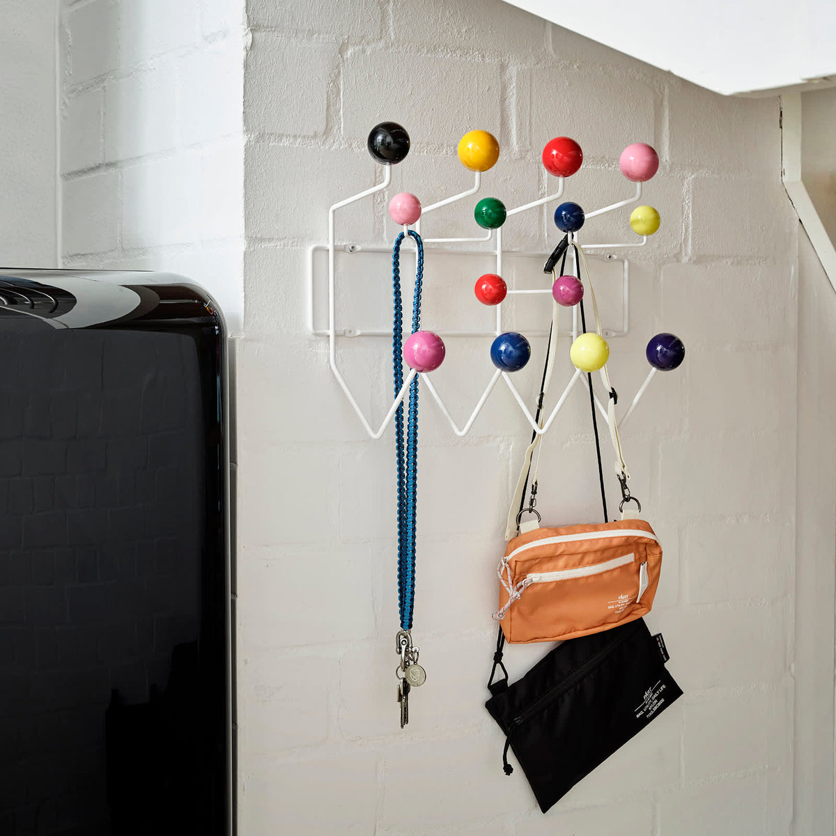 Vitra Charles & Ray Eames 1953 Hang it all