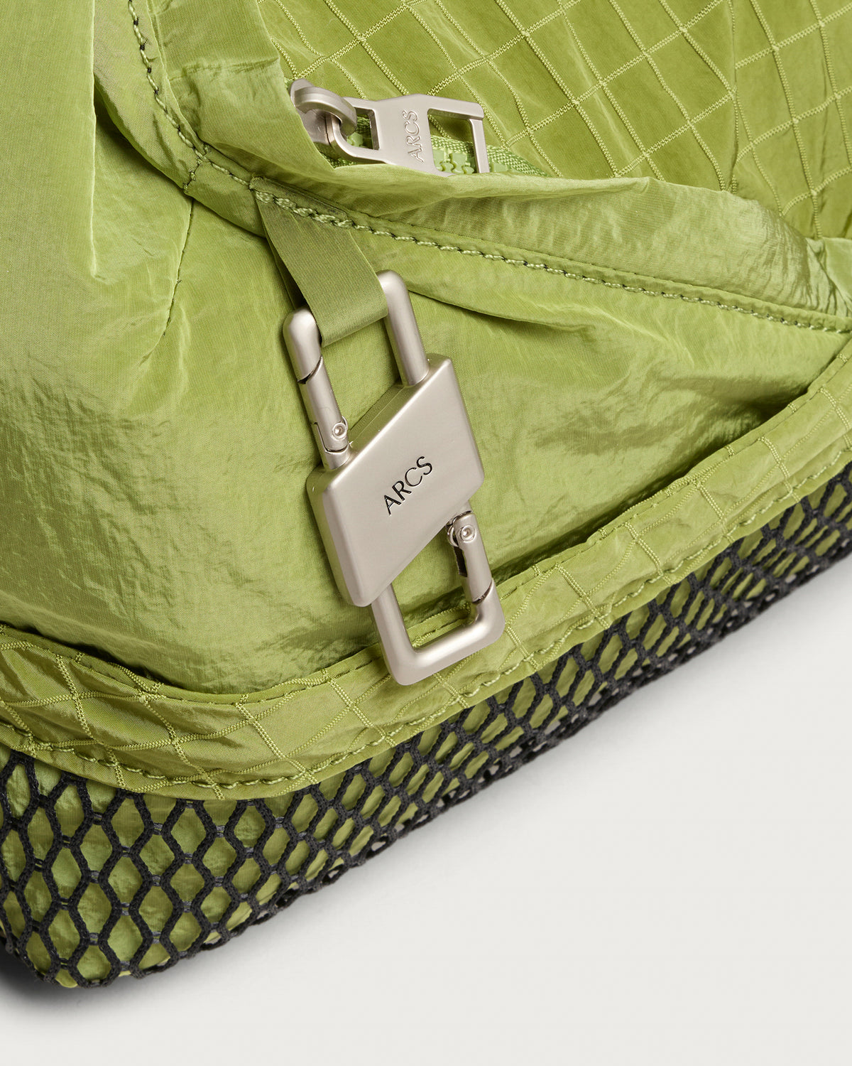 ARCS LITTLE HEY Sling Bag