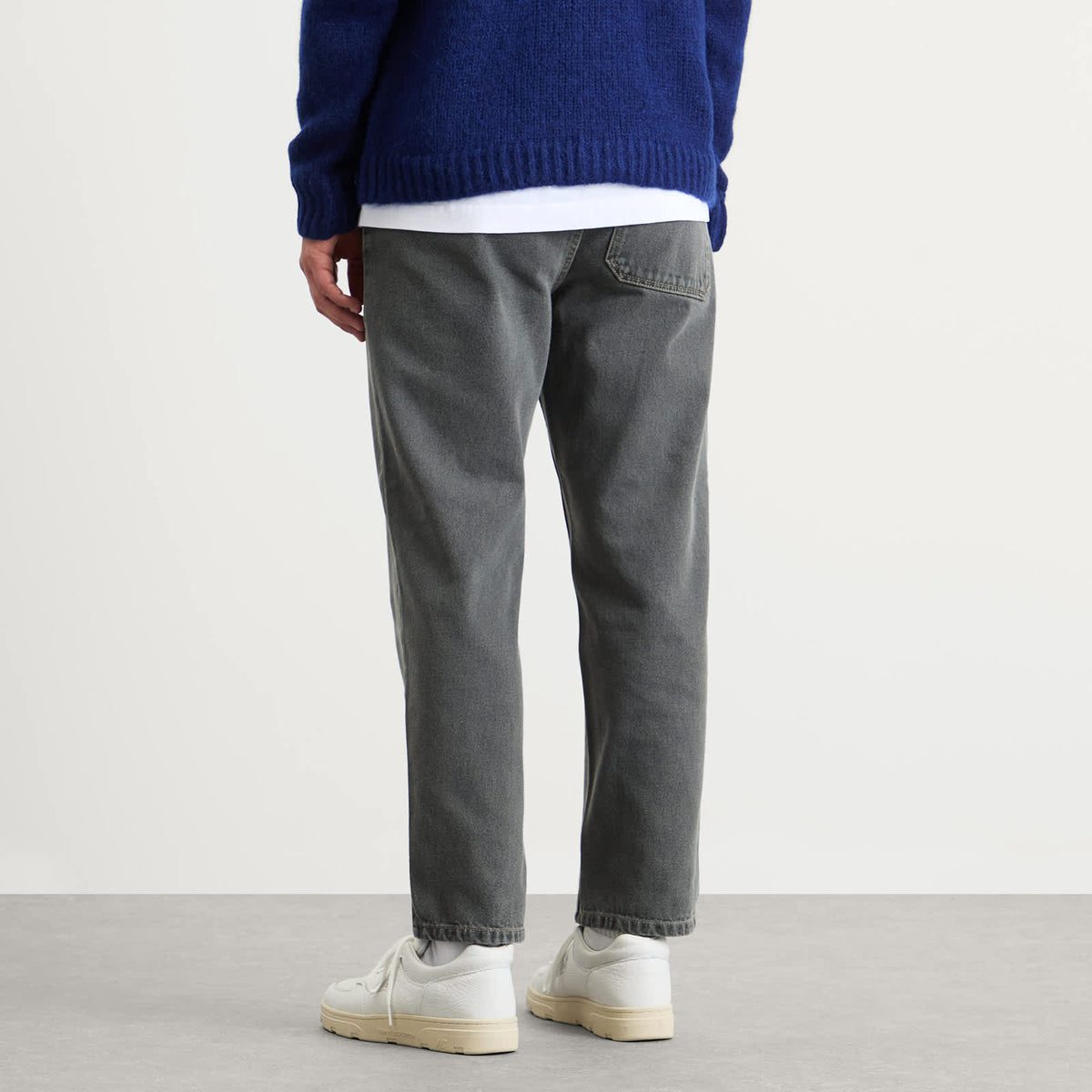 Folk Barrel Leg Jean