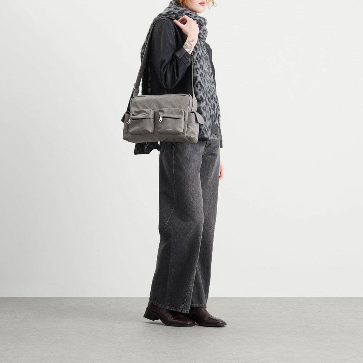SAMO ONDOH Utility Medium Bag