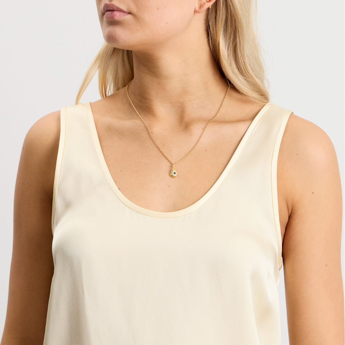 Simuero Por Un Perro Necklace