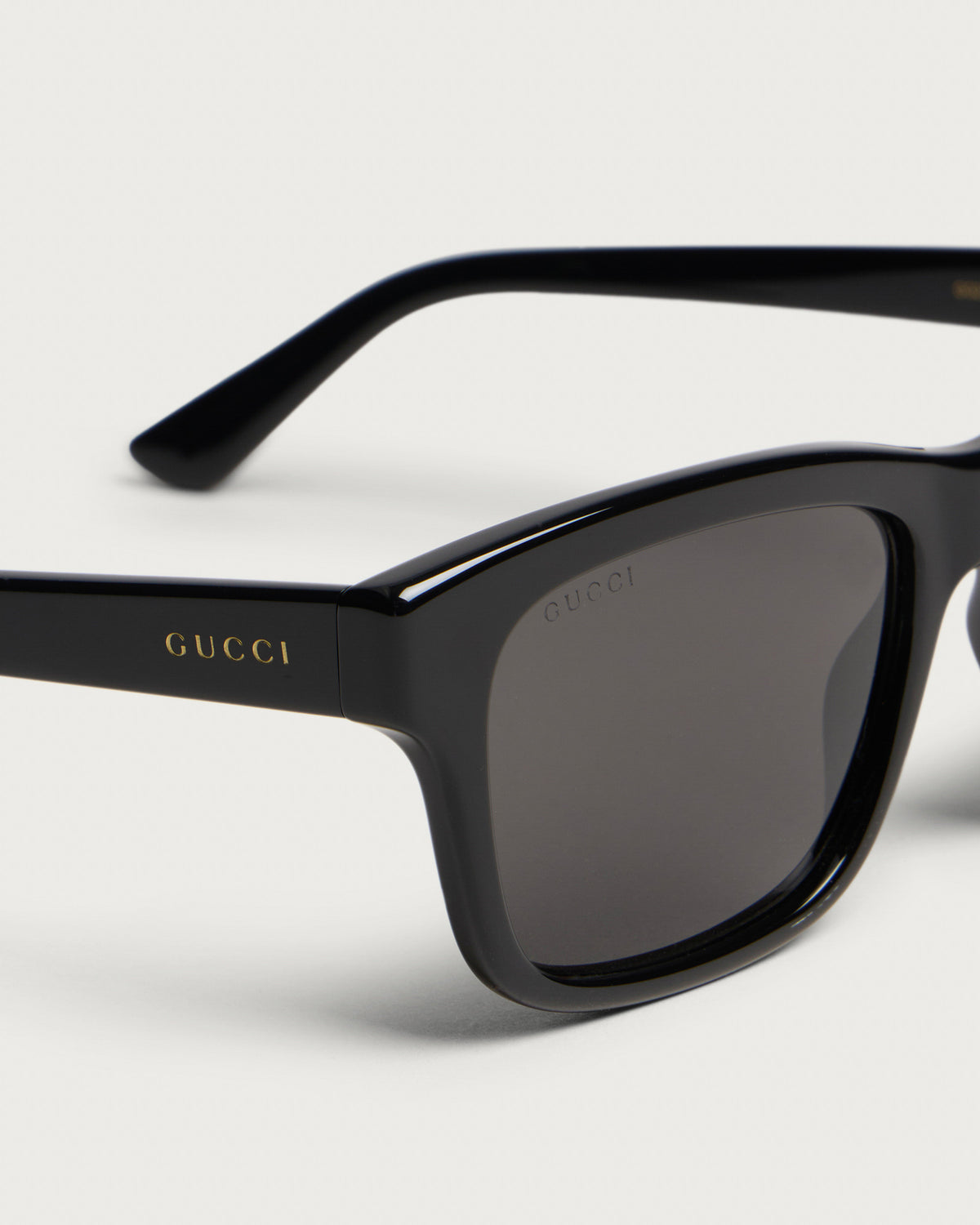 Gucci GG2243S Lettering Sunglasses