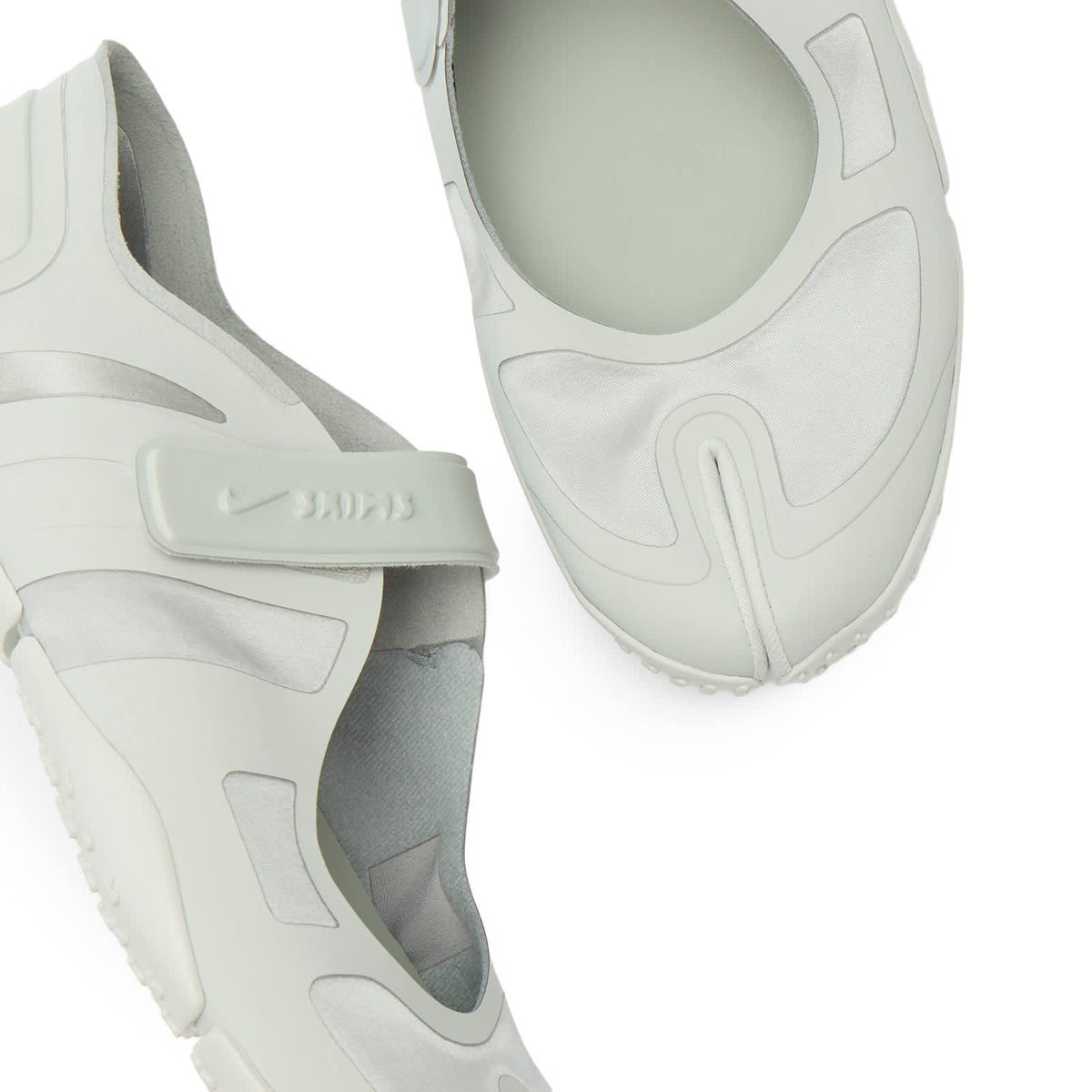Nike x SKIMS Satin Rift Sneaker