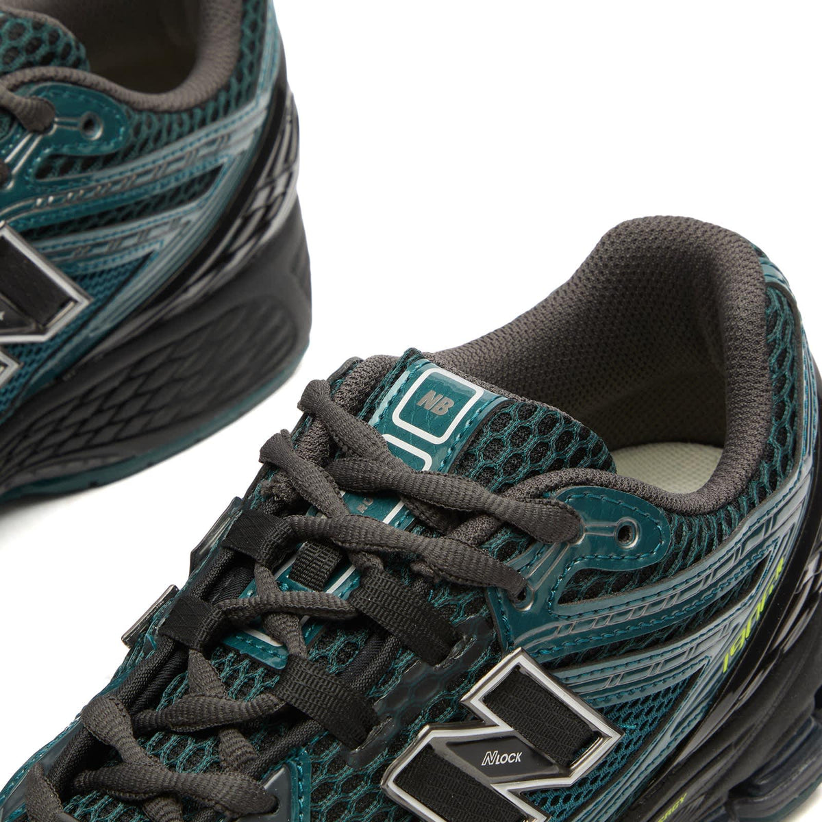 New Balance 1906 Sneaker