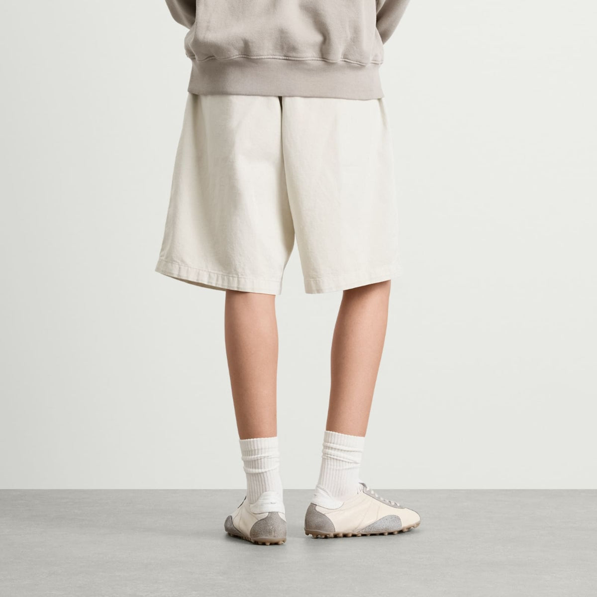 END. Resort Short