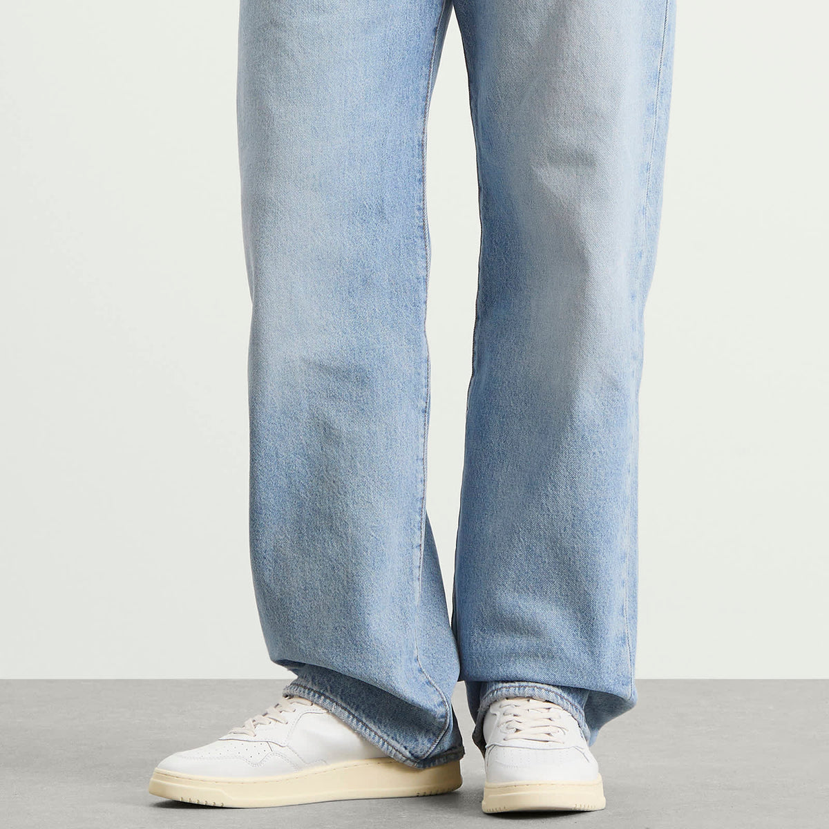 Autry 01 Low Leather Sneaker