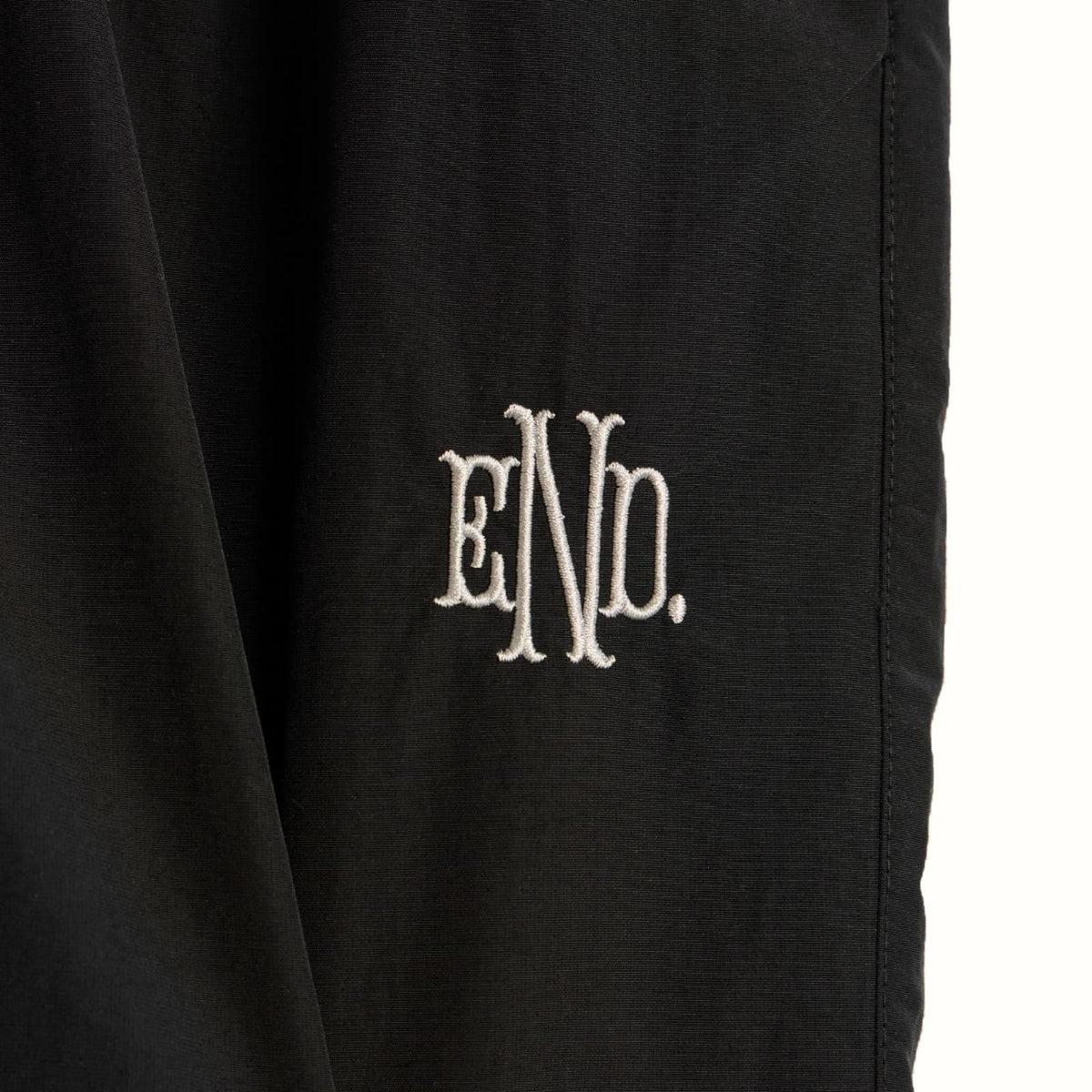 END. Flight Drawstring Short