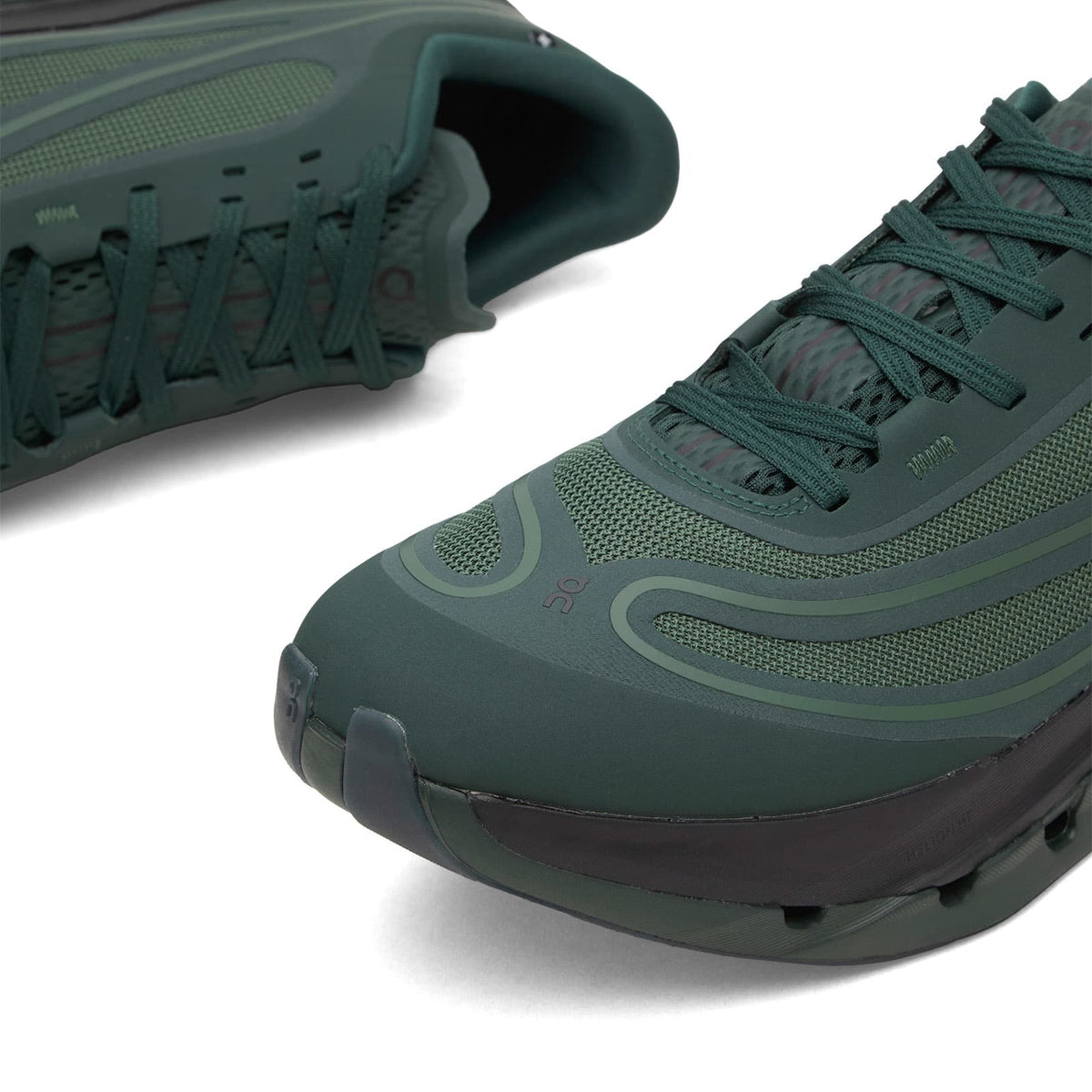 On IKON Cloudflow 5 AD Sneakers
