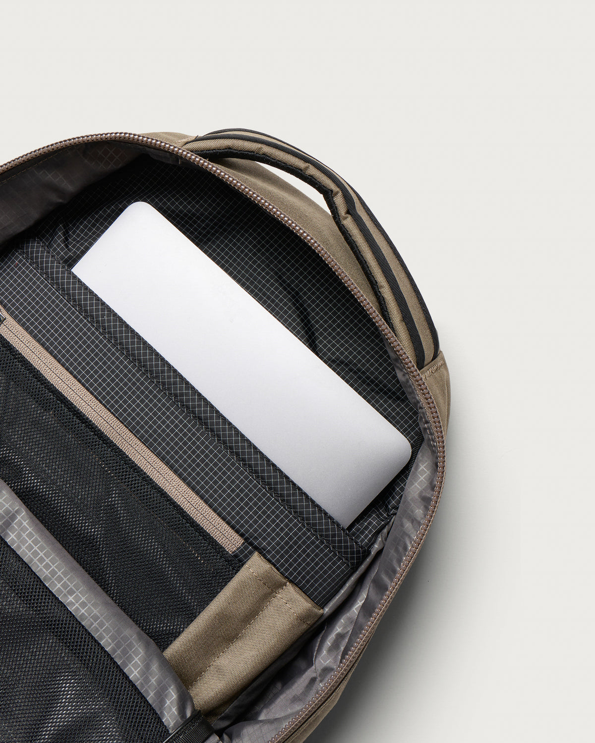 Gregory Outset Backpack - 22L