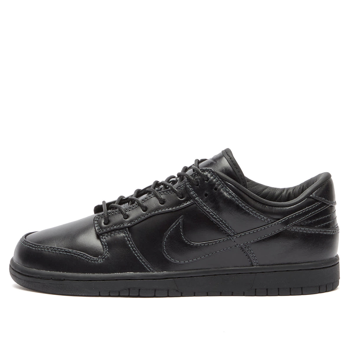 Nike Dunk Low Retro PRM QS Sneaker