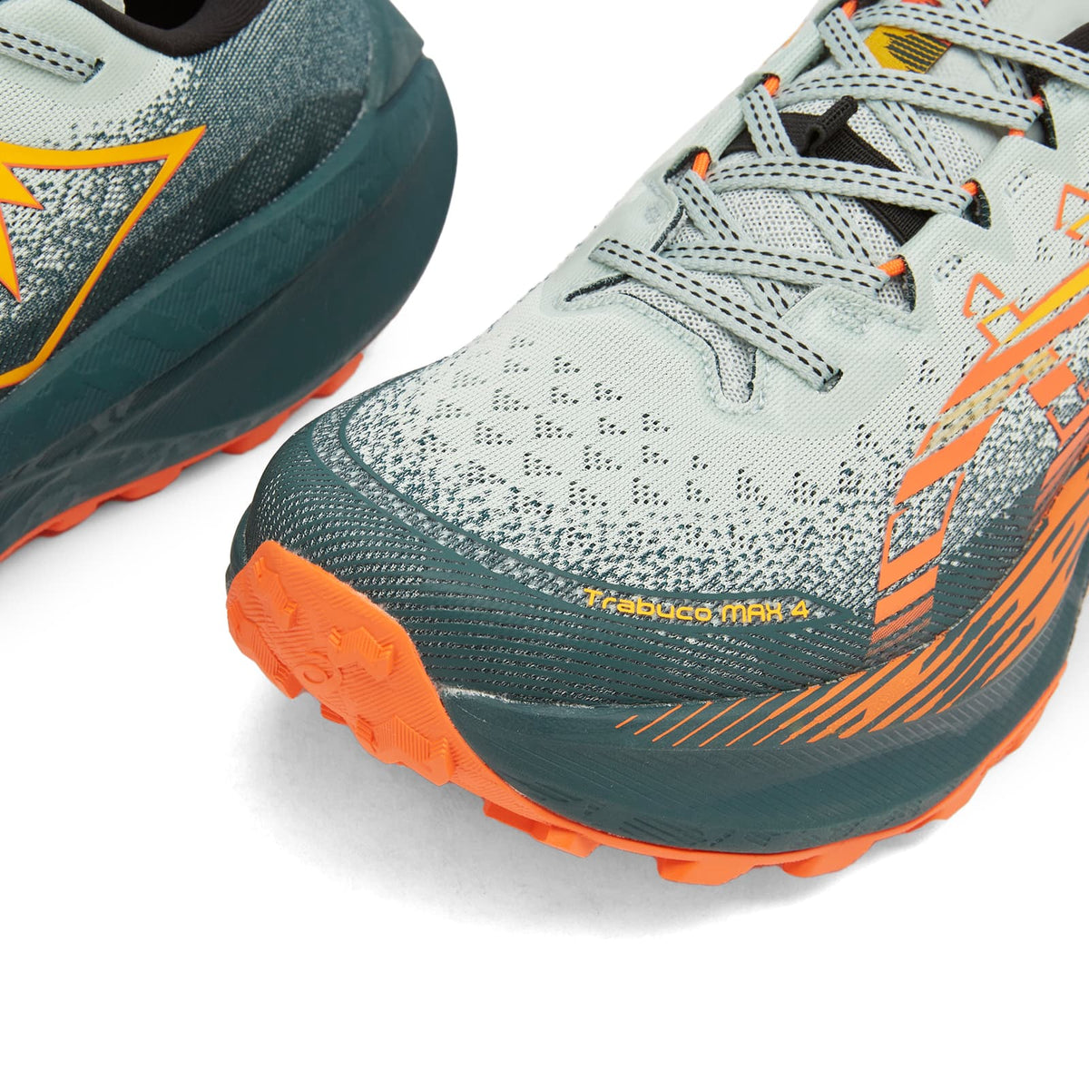Asics Trabuco Max 4