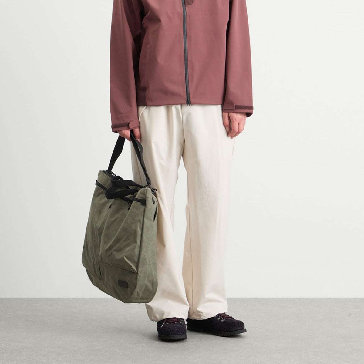 Db Journey Roamer Utility Tote Bag - 32L