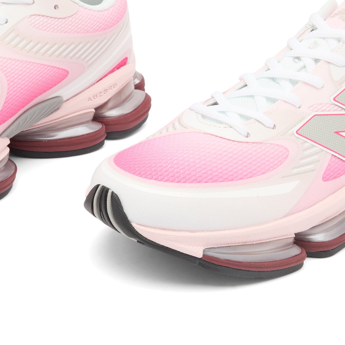 New Balance 2000 Sneaker