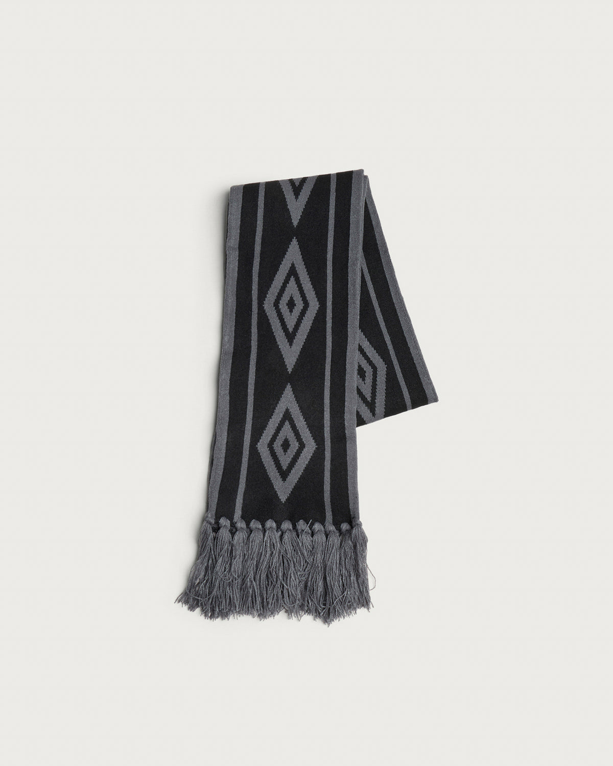 Umbro Diamond Intarsia Knit Scarf