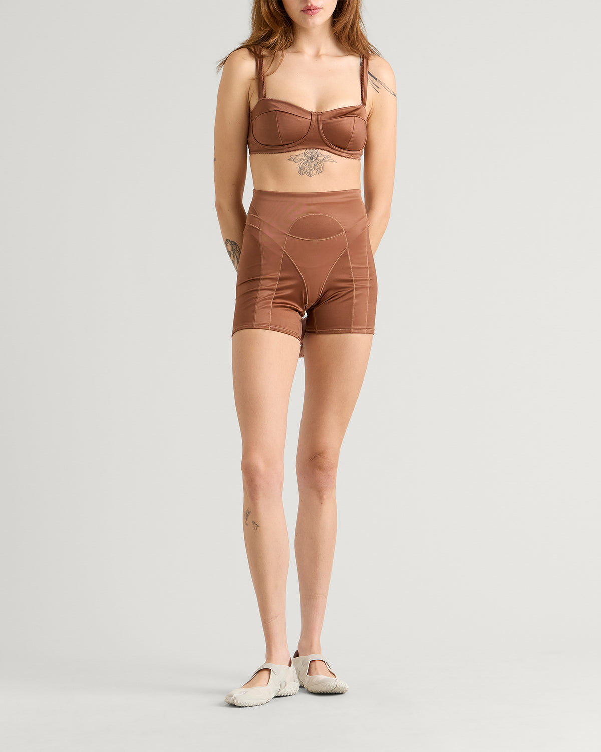 NikeSKIMS Shine Texture 5 Inch  Shorts