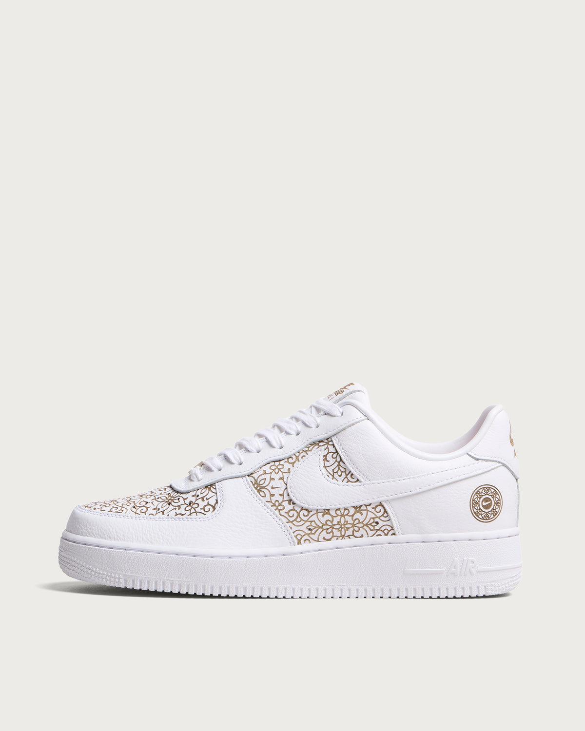 Nike Air Force 1 '07 LV8 Sneaker