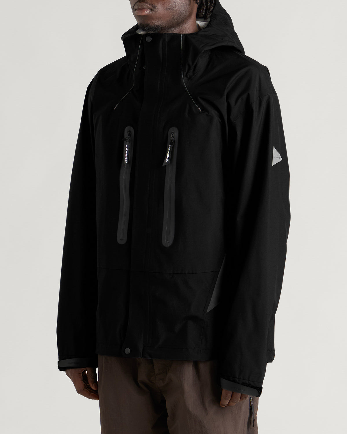 and wander 2.5L Hiker Rain Jacket