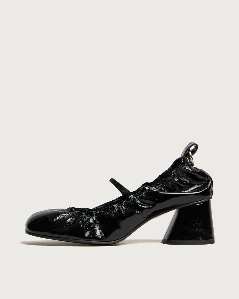 ALOHAS Rhiane Patent Leather Pumps